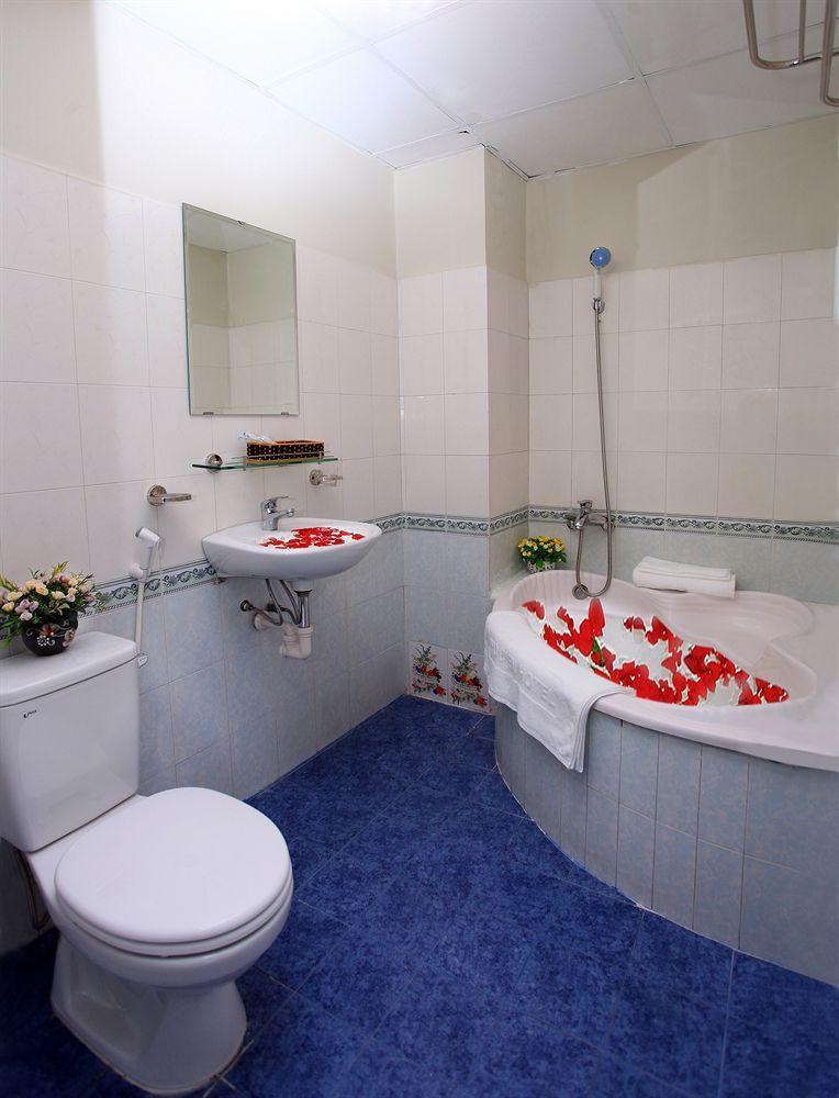 Pho Bien Hotel Nha Trang Exterior photo
