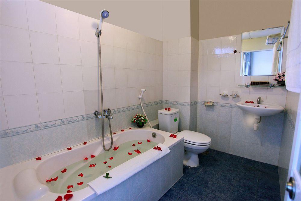 Pho Bien Hotel Nha Trang Exterior photo