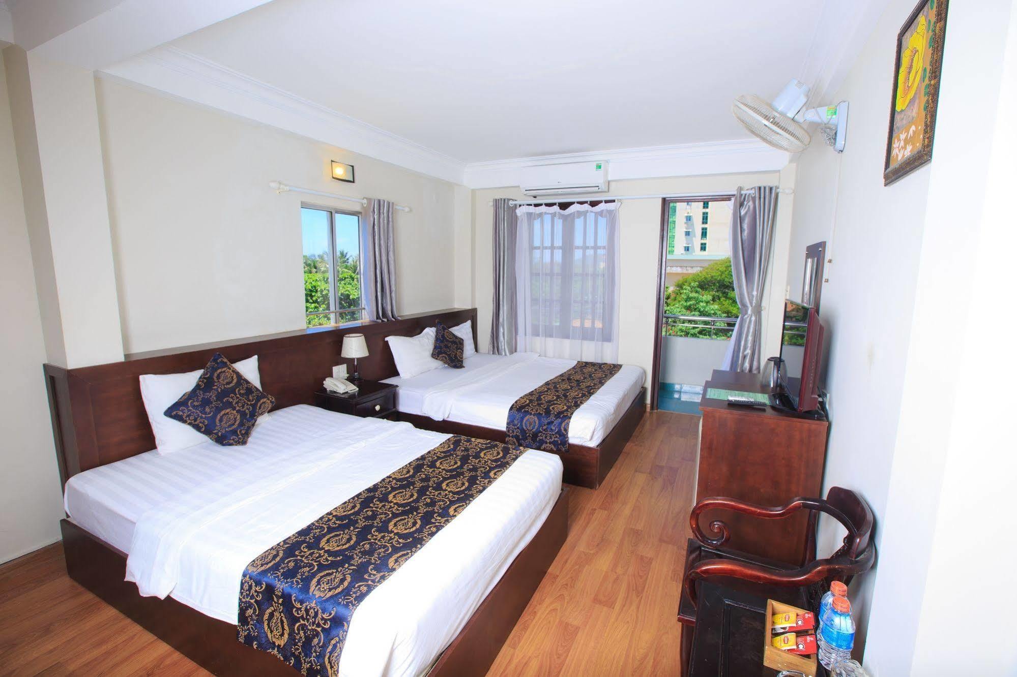 Pho Bien Hotel Nha Trang Exterior photo