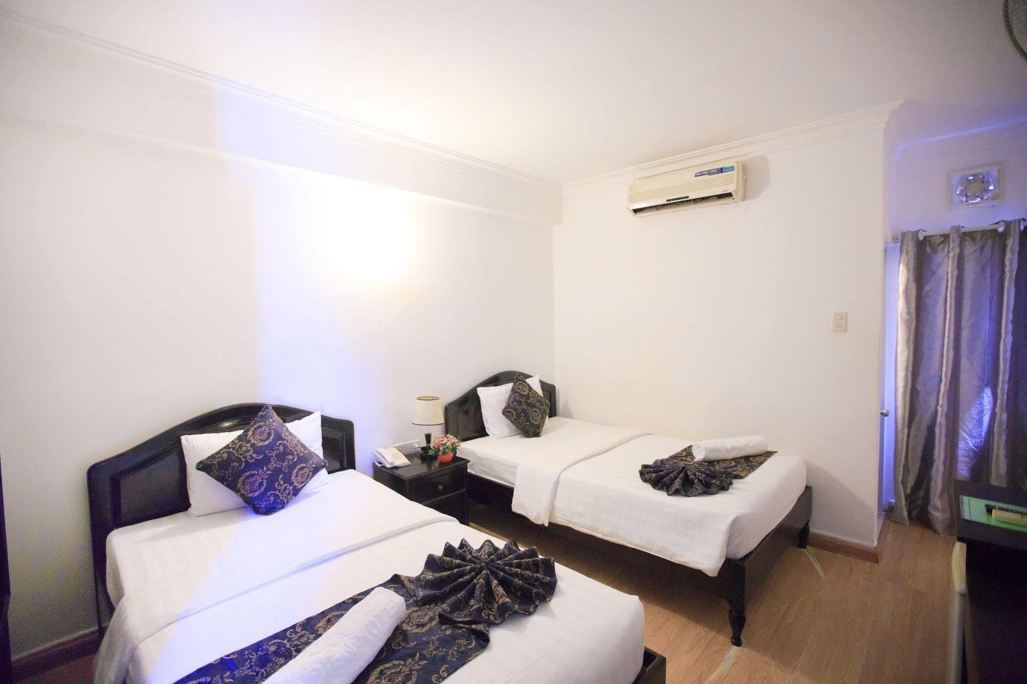 Pho Bien Hotel Nha Trang Exterior photo