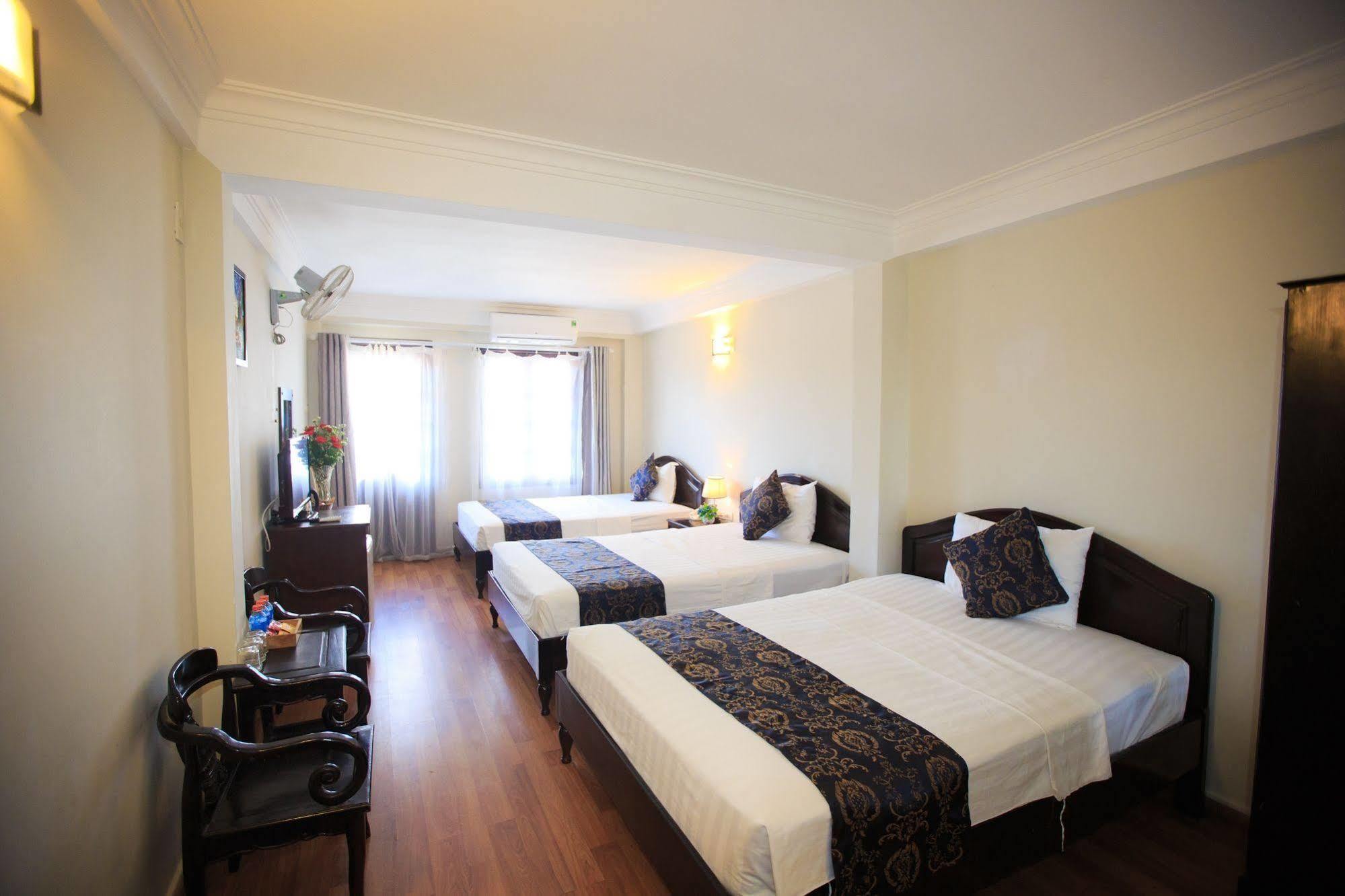 Pho Bien Hotel Nha Trang Exterior photo