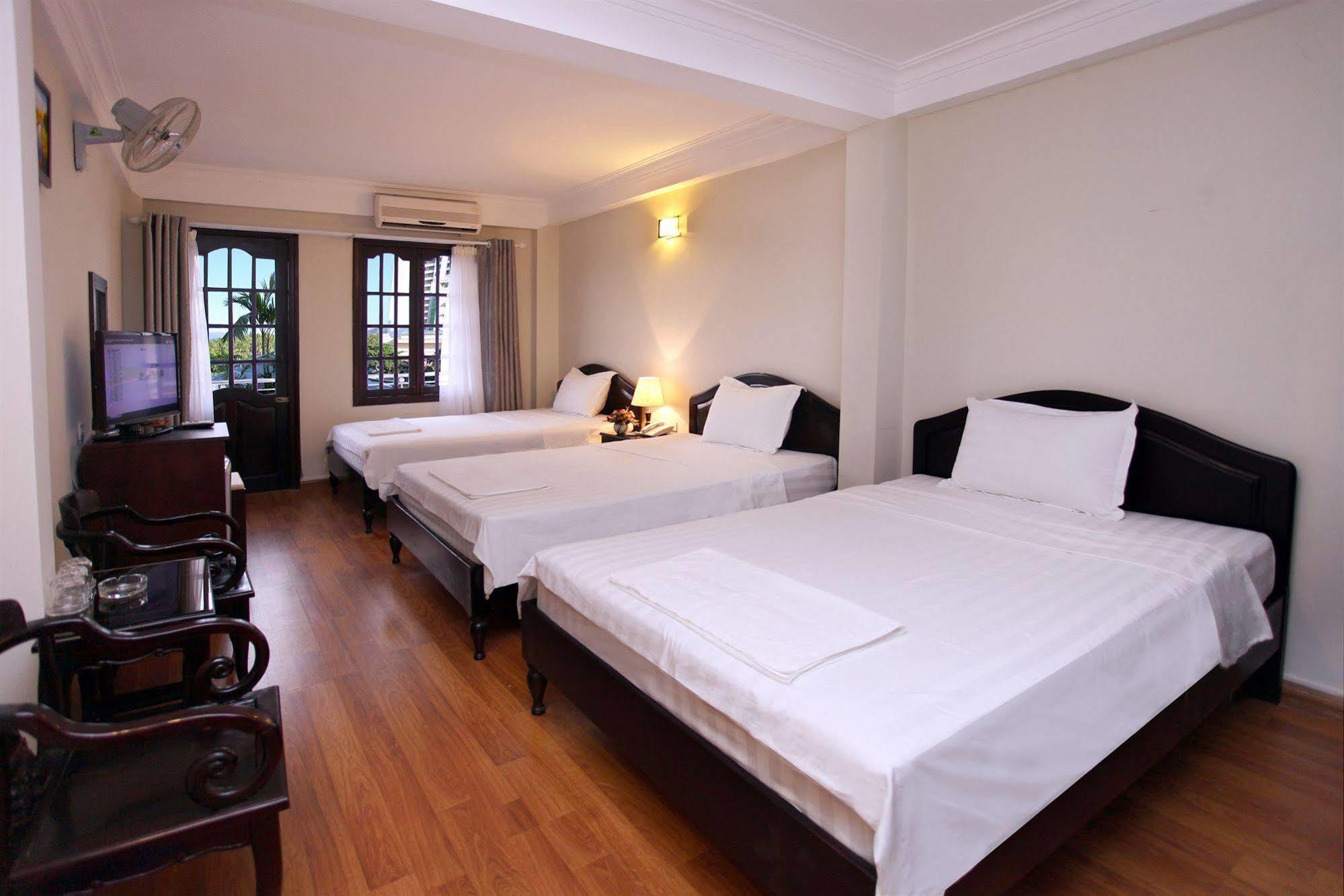 Pho Bien Hotel Nha Trang Exterior photo